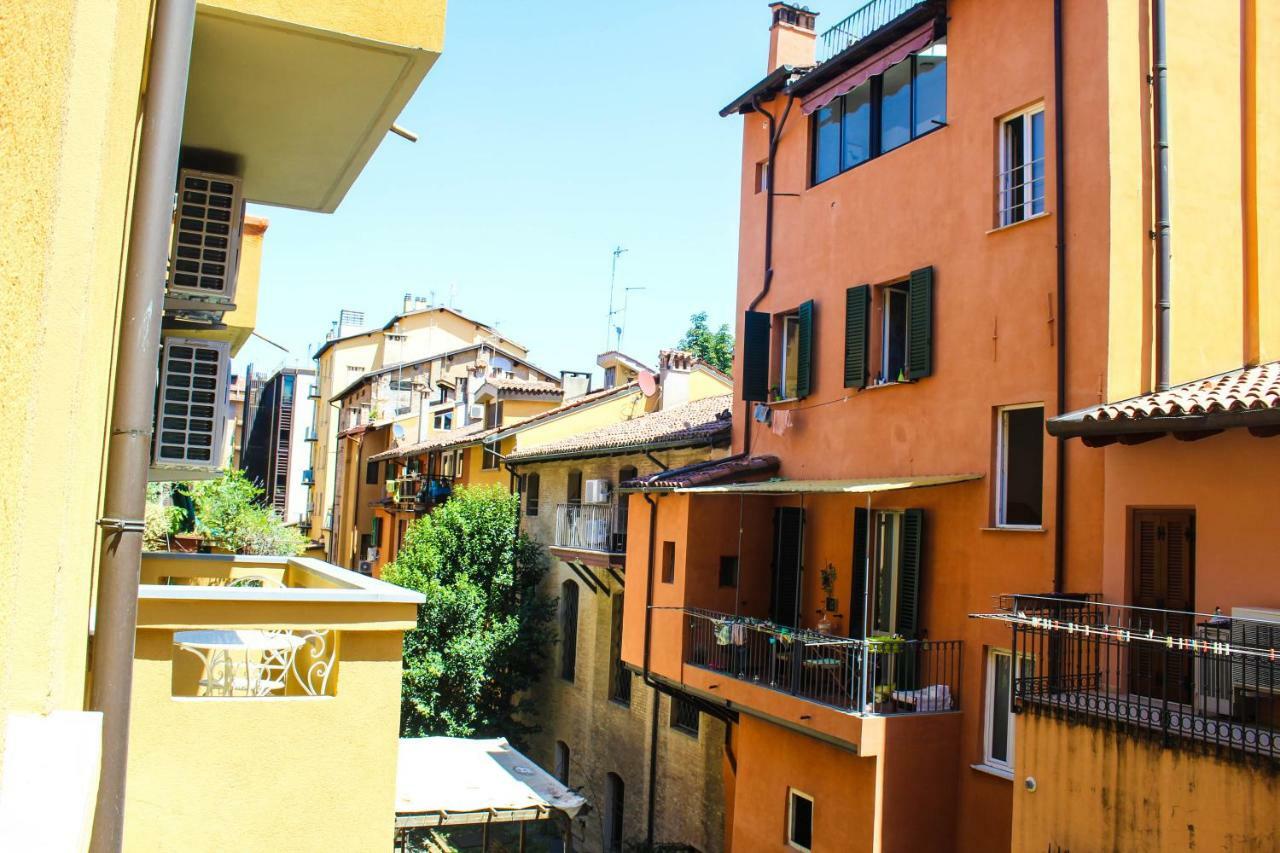 B&B La Finestra Sul Canale Bolonia Exterior foto